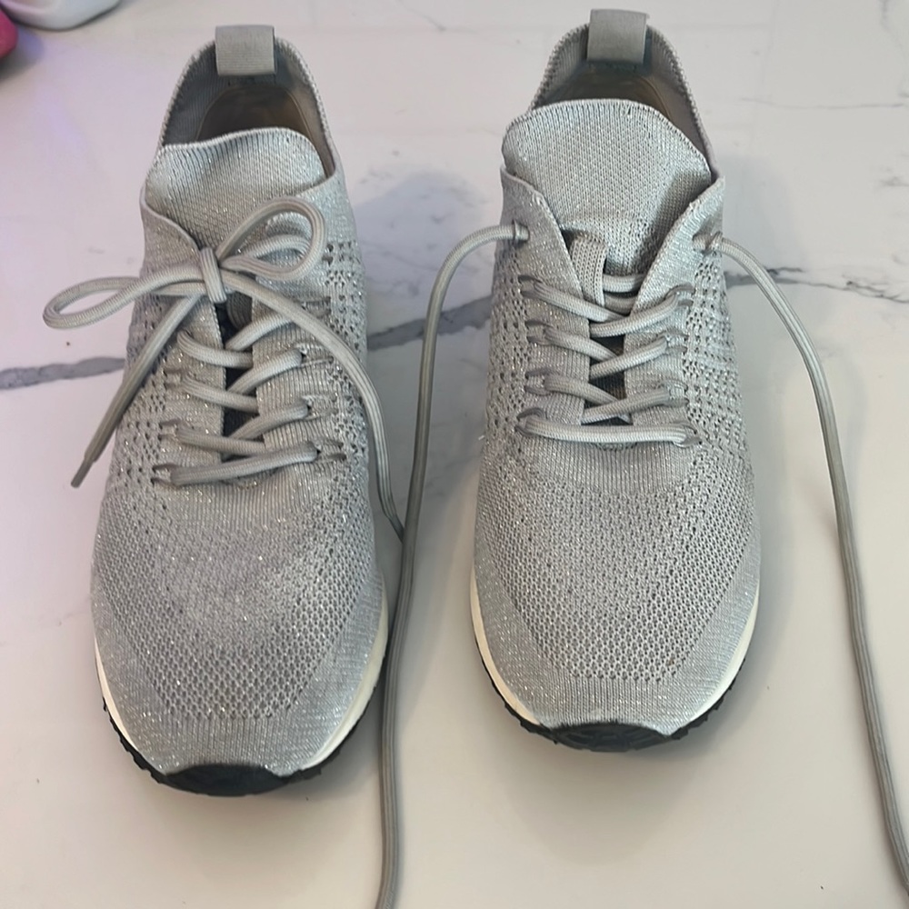 14th & Union silver sparkly tennis shoes. Size 9M